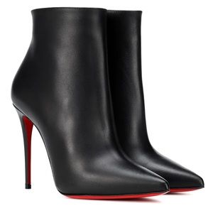 Christian Louboutin So Kate Booty